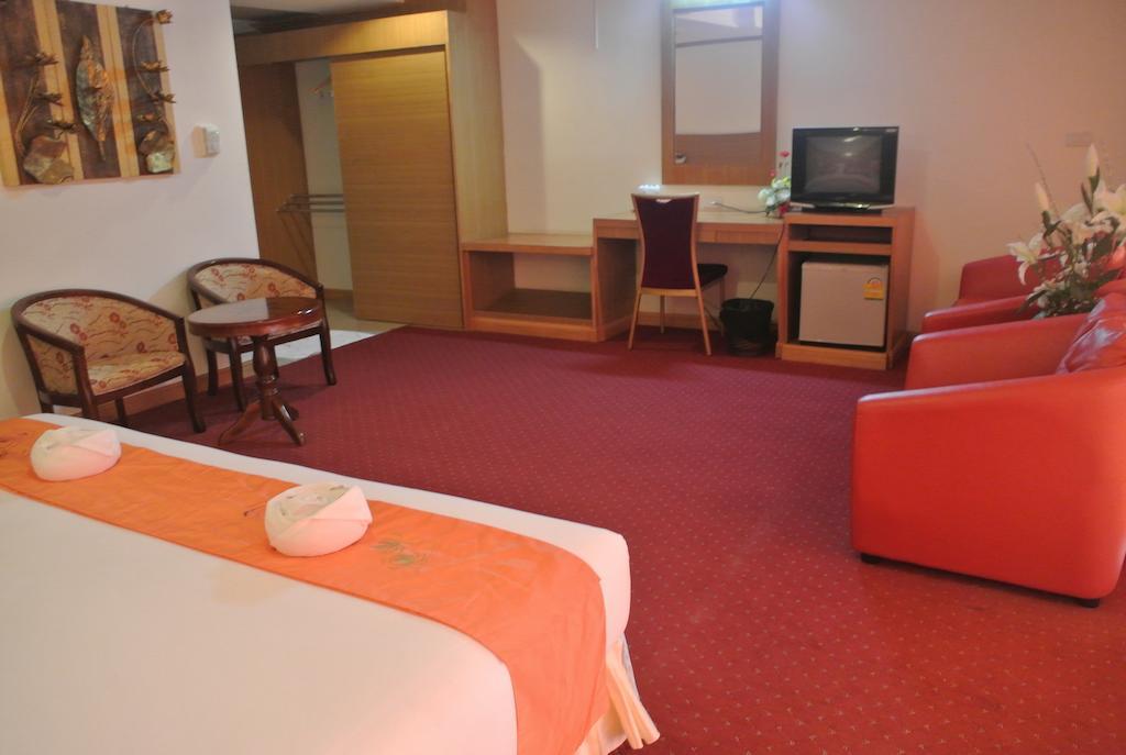 Chaikana Thani Hotel Фаталунг Екстериор снимка