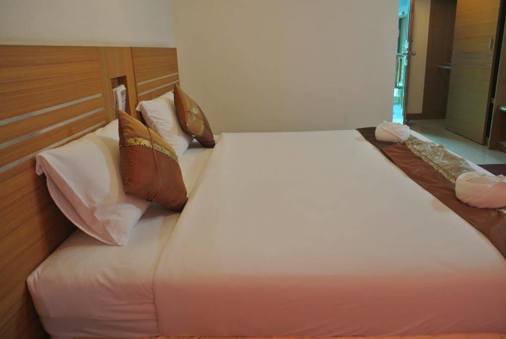 Chaikana Thani Hotel Фаталунг Екстериор снимка
