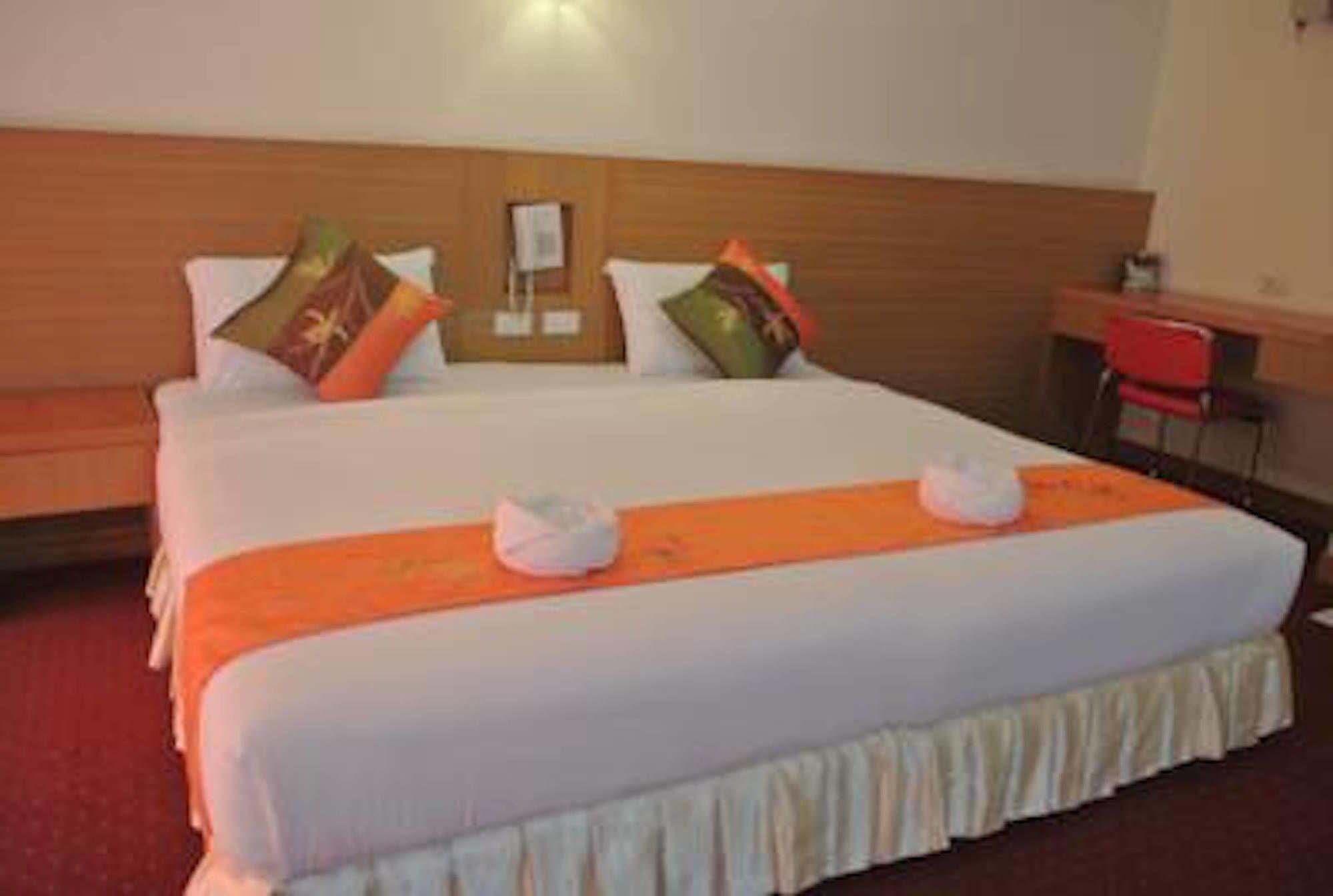 Chaikana Thani Hotel Фаталунг Екстериор снимка